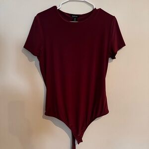 3/$30 ✨ Boohoo Women's Burgundy Bodysuit